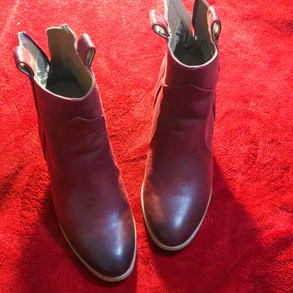 SOLD! Heeled ankle boots